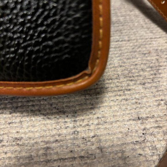 Vtg Dooney & Bourke All Weather Leather Messenger, Briefcase, Crossbody Bag - Picture 10 of 16